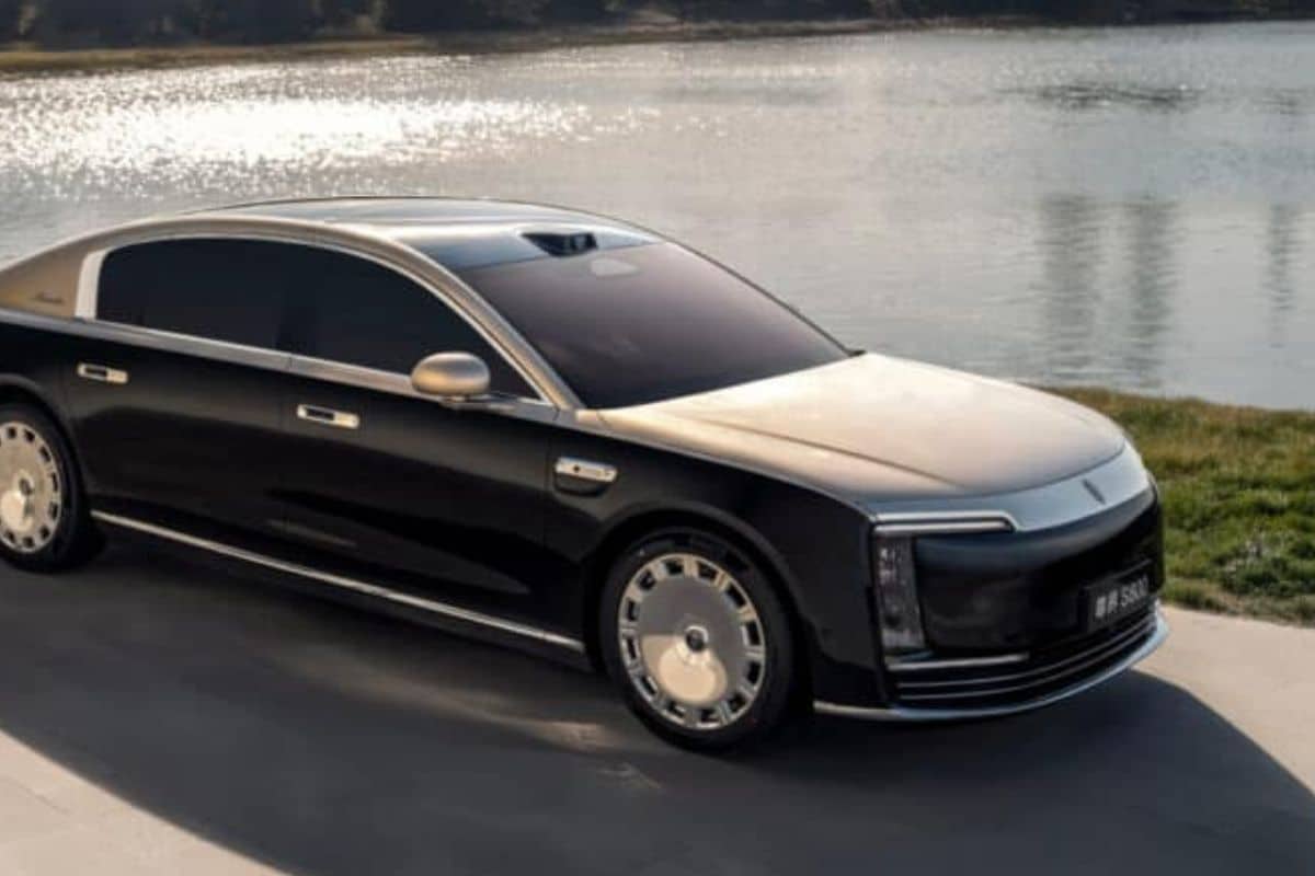 La Chine vise l'ultra luxe automobile avec cette Maextro S800 qui veut marcher sur les plates bandes de Maybach