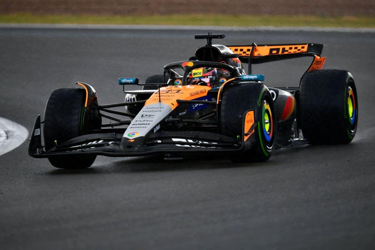 17 ans d'attente prennent fin : McLaren triomphe enfin devant son public et relance sa légende