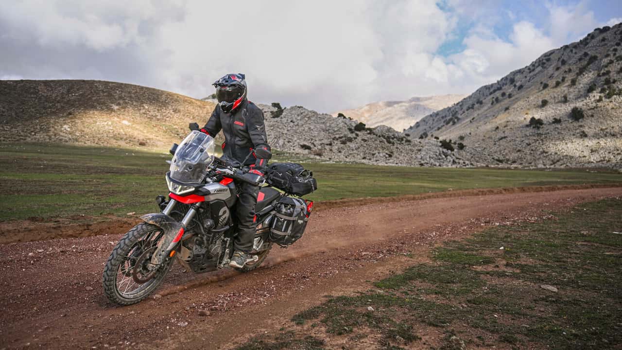 Lutah persiste dans son projet controversé de vente des terres publiques malgré