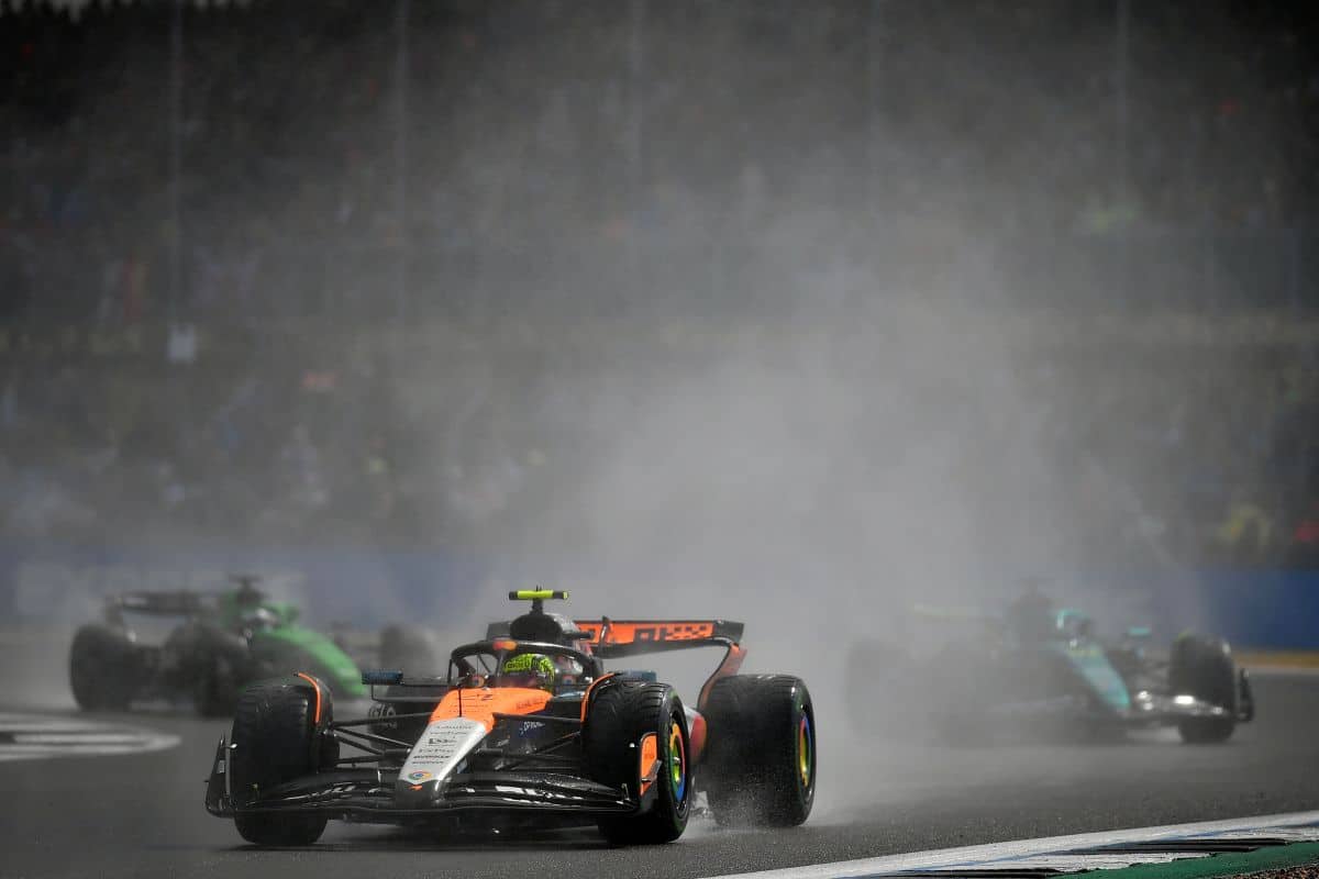 McLaren triomphe à domicile 17 ans après la victoire éclatante qui