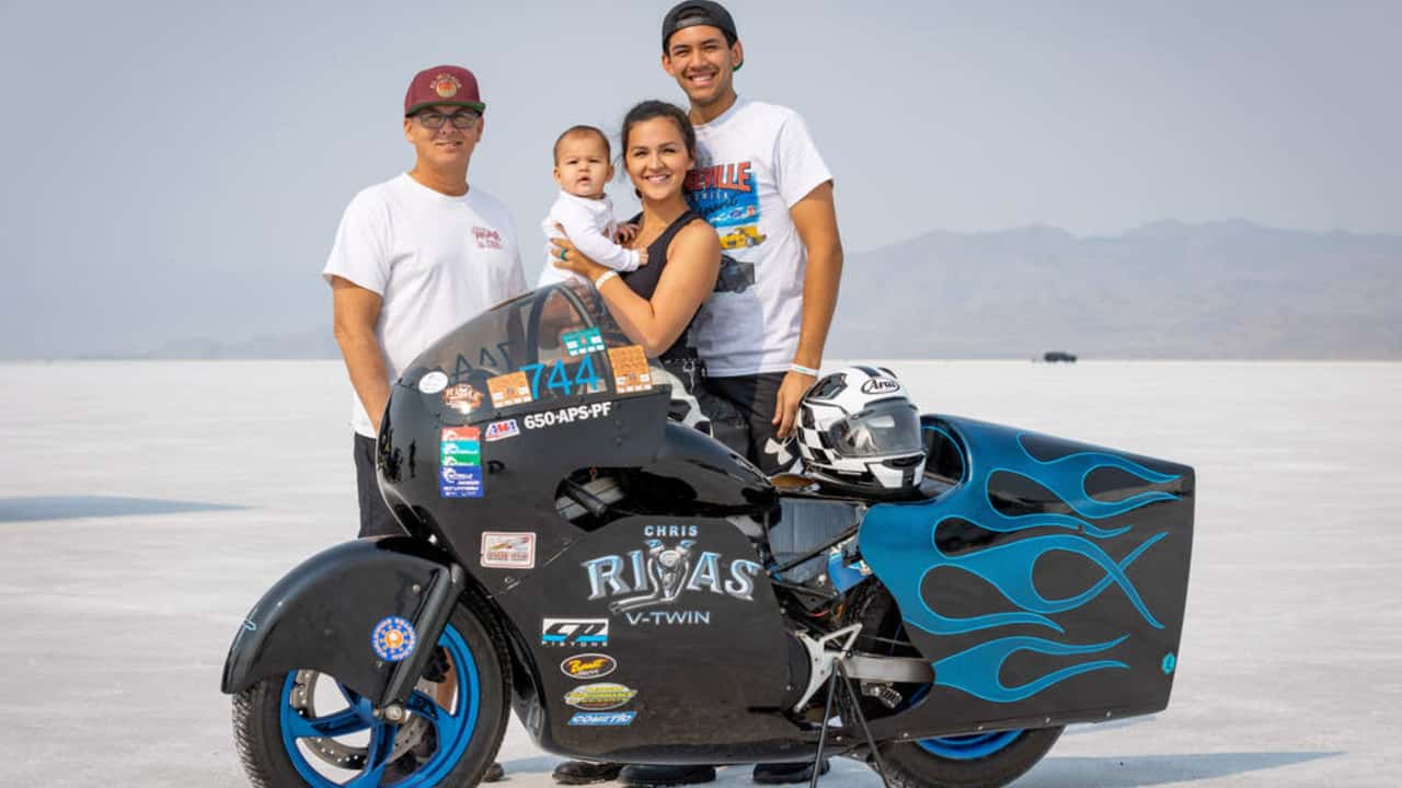 V4 3000cc turbocompressé  cette moto de lextrême vise les 640 kmh