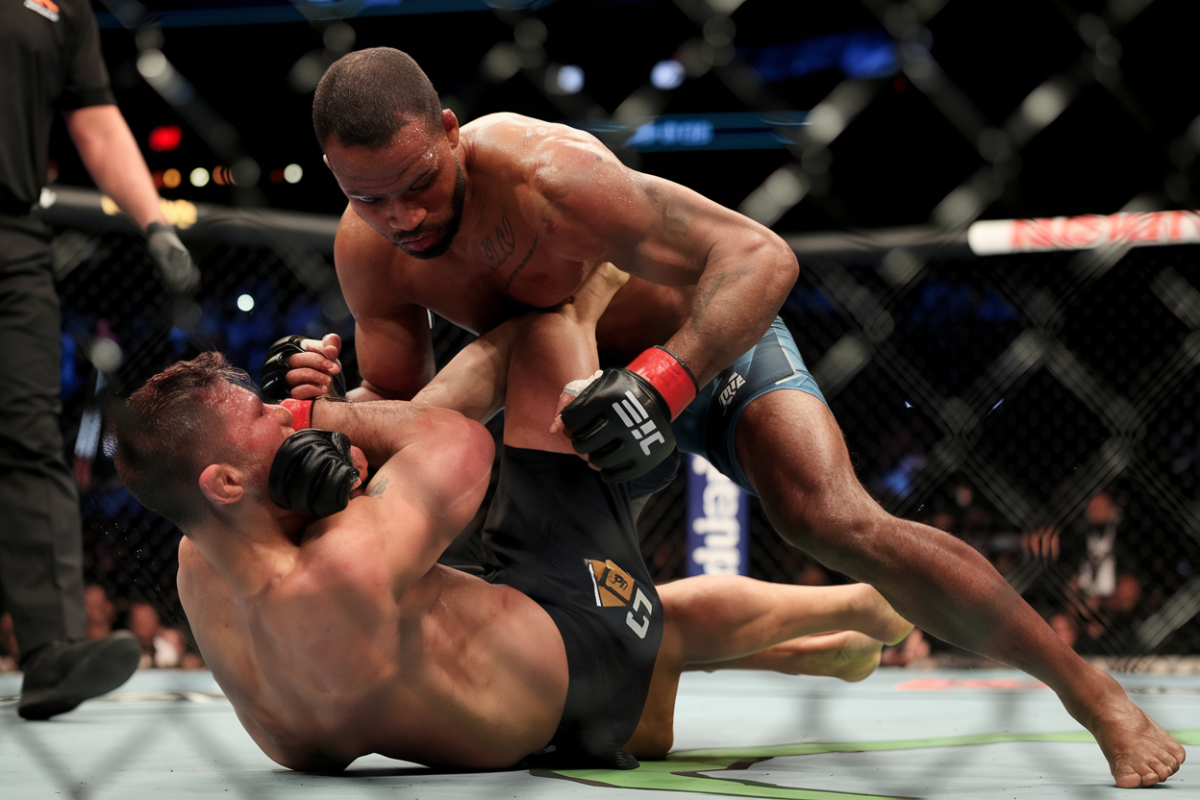 Ufc shanghai : Aljamain sterling domine brian ortega dans un combat tactique sans éclat - les temps forts du co-main event Ufc shanghai Aljamain sterling domine brian ortega dans un