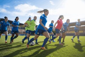 L'équipe masculine écossaise inspire les femmes à viser la coupe du monde de football