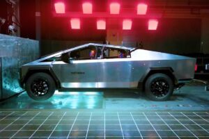 Cybertruck Crash Test - © Tesla