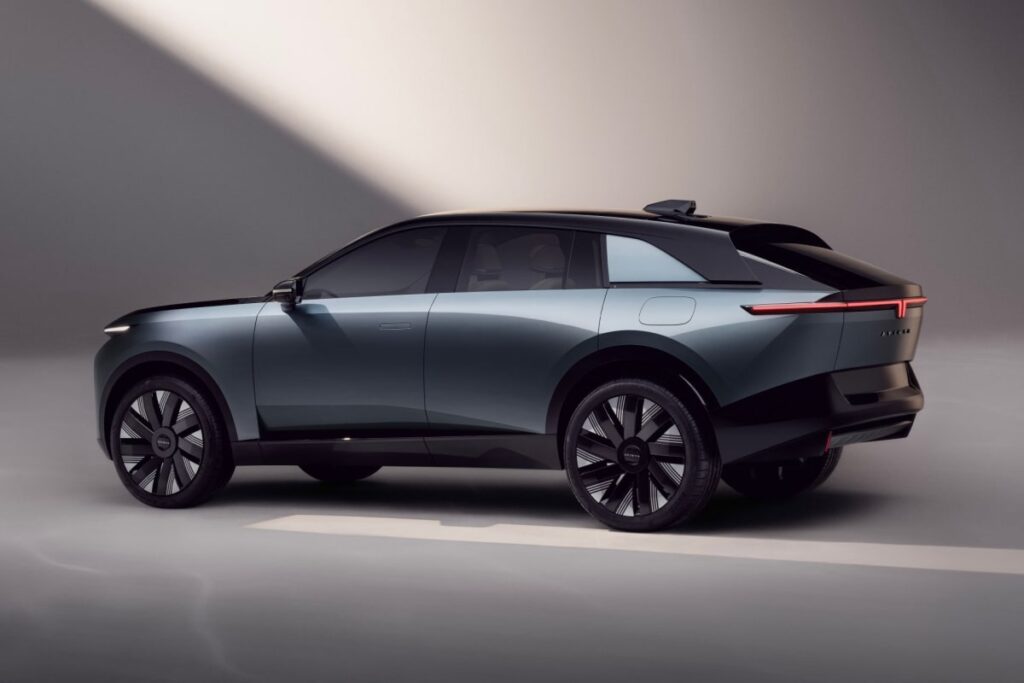 Ce modèle sera suivi de l’Avinya X, un grand SUV électrique qui reprend des éléments du design original - © TATA Motors