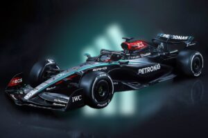 Mercedes F1 & Adidas - © Mercedes AMG