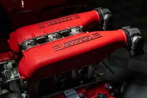 Moteur Ferrari table basse - © RM Sotheby's