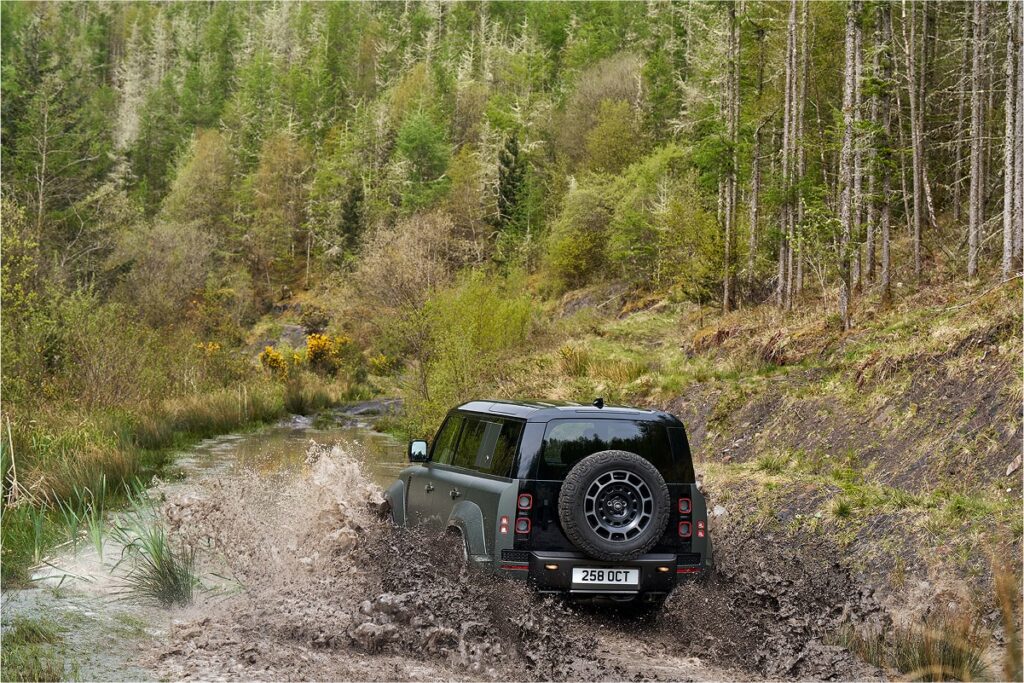 Defender OCTA - © Land Rover