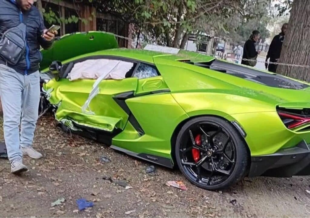 Cette Lamborghini Revuelto ne roulera plus jamais.
