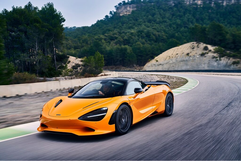 La McLaren 720S a introduit le Monocage II, un châssis encore plus rigide, augmentant la sécurité sans alourdir la voiture (ici c'est une 750S) - © McLaren