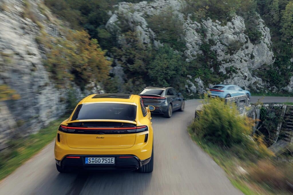 Même sur un tracé aussi exigeant, le Macan Turbo avait assez d’autonomie pour éviter tout stress – © Porsche