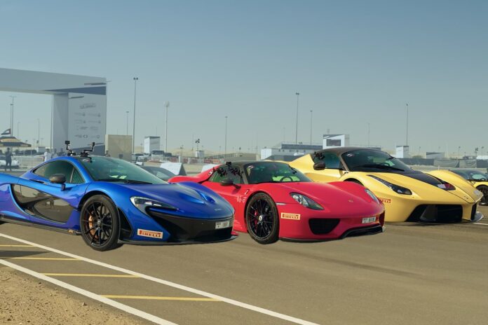 P1 vs 918 Spyder vs LaFerrari - © Matt Watson carwow sur YouTube