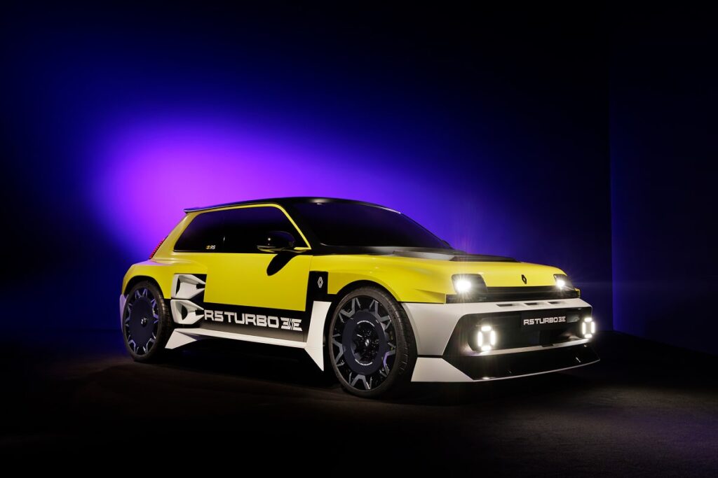 Construite sur une plateforme en aluminium, cette 3E embarque un groupe motopropulseur 100% électrique, développé en partenariat avec Alpine - © Renault