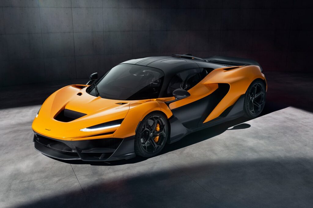 Avec la McLaren W1, la marque dévoile son châssis en fibre de carbone le plus avancé, baptisé Aerocell - © McLaren