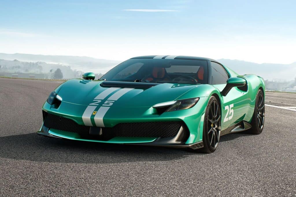 En mode "Race", la voiture devient une véritable bête de piste - © Ferrari