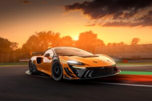 Artura Trophy - © McLaren Auto