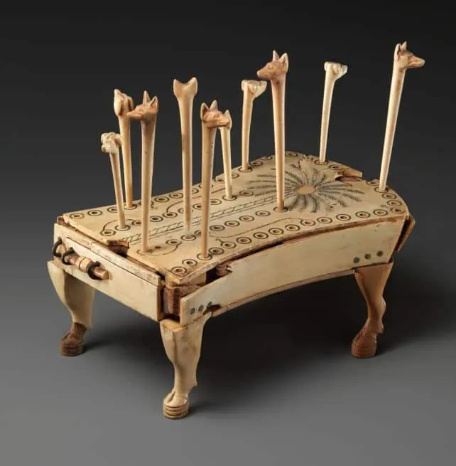 Un jeu de Chiens courants et chacals d'Égypte