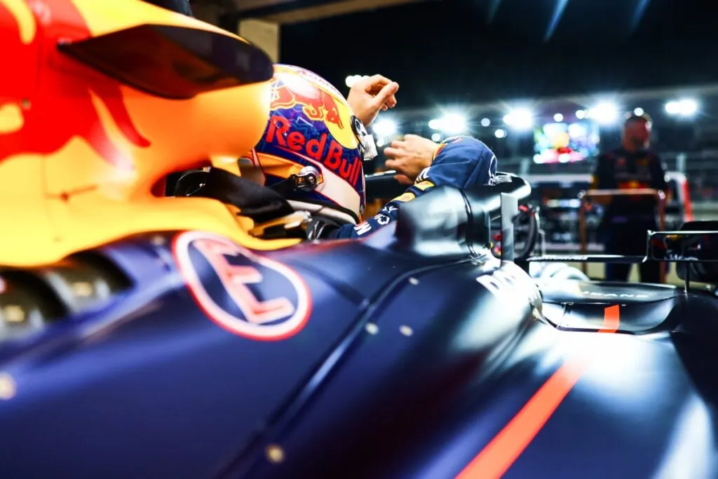 L’un des plus gros défis de Lawson sera de piloter une monoplace conçue pour Verstappen - © Red Bull Content pool