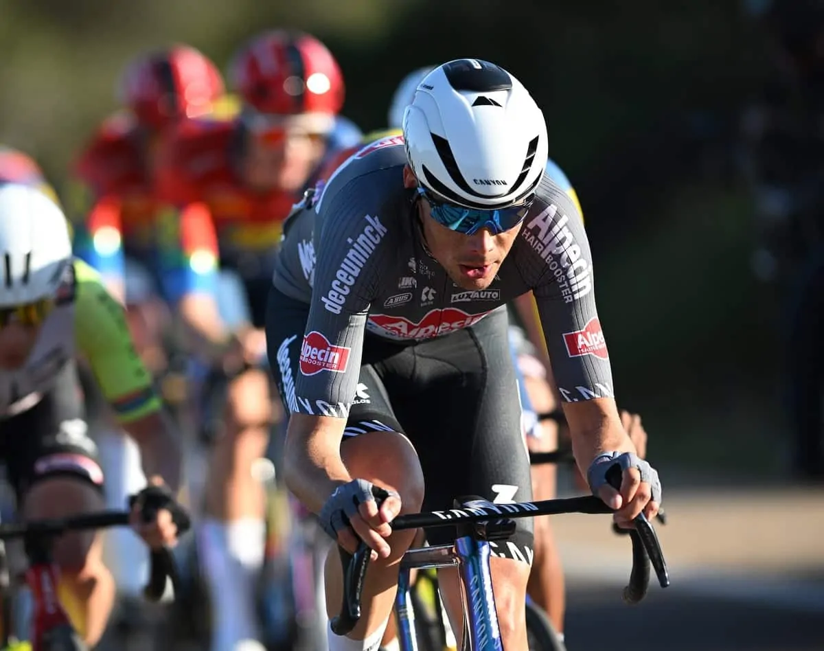 Cycliste Oscar Riesebeek suspendu pour carton jaune UCI,