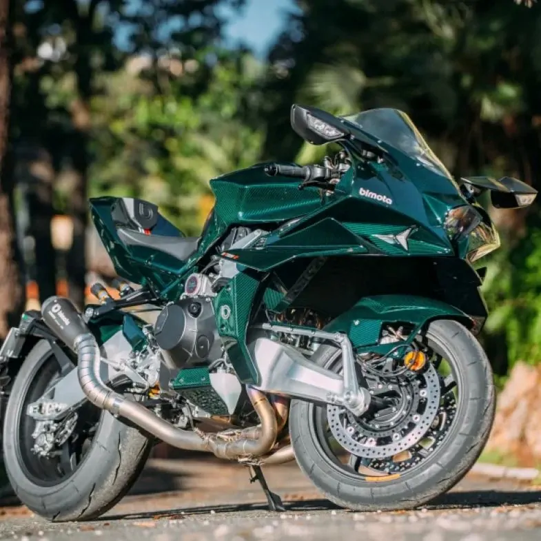 Bimota et Kawasaki unissent leurs talents une moto dexception qui redéfinit