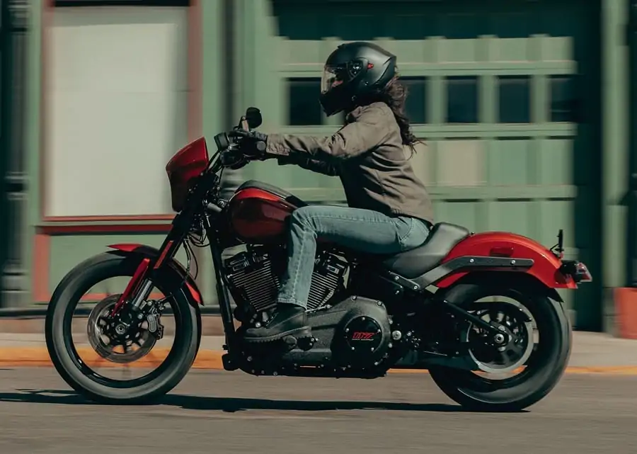 Exclusif 2024 Triumph BMW et Indian réinventent la moto néo-rétro -