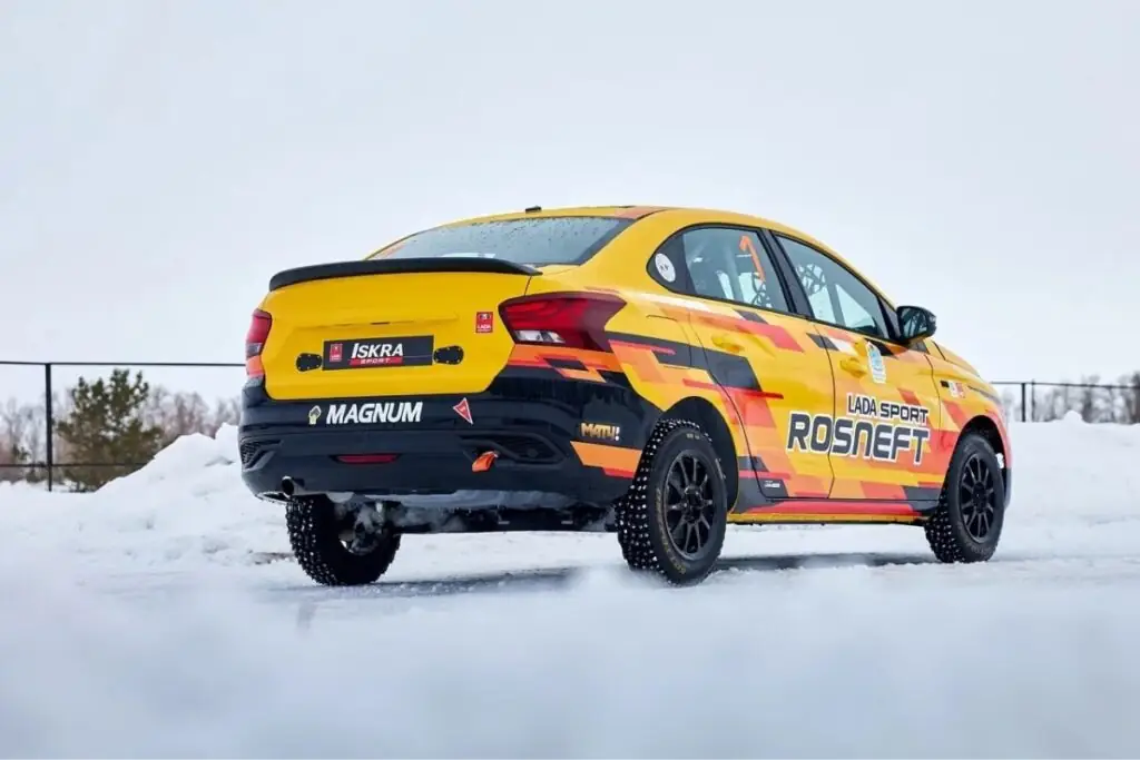 Une puissance de 173 ch et un couple de 200 Nm, offrant une réactivité impressionnante même à bas régime - © Lada Sport Rosneft