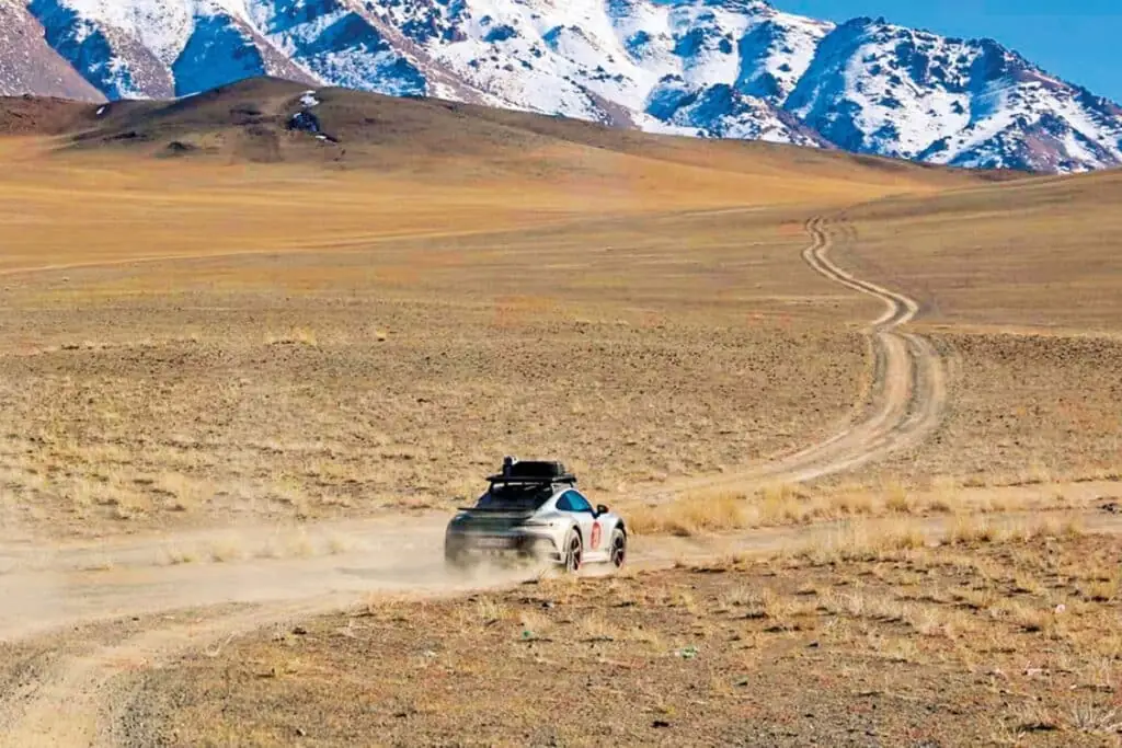 Des conditions extrêmes, de -25 °C à +35 °C, ont prouvé que cette Porsche est aussi robuste que raffinée.