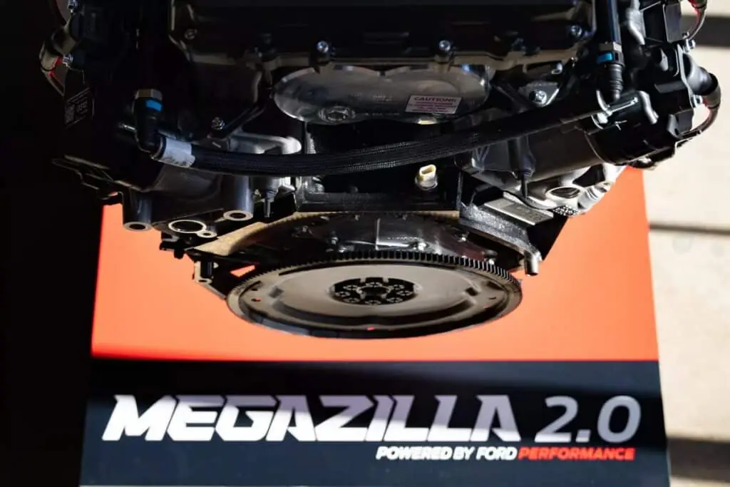 Les deux moteurs seront disponibles à la commande via les concessions Ford et Ford Performance Parts.