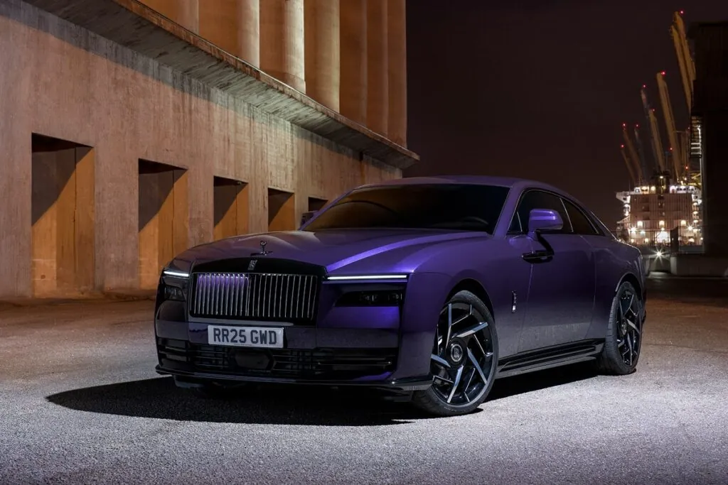 Spectre Black Badge - © Rolls Royce