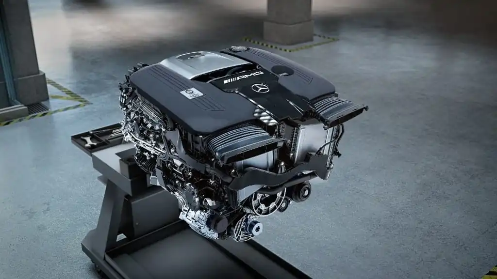 L'un des moteurs thermiques les plus célèbres : le V8 4l AMG - © Mercedes-Benz