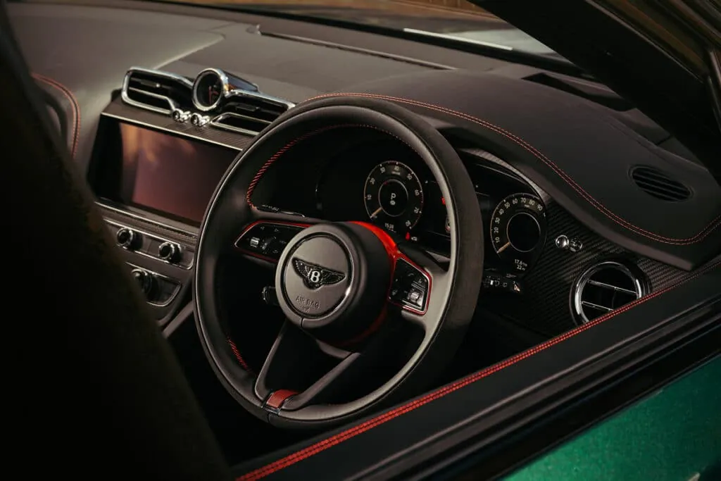 À l’intérieur, le Bentley Bentayga Apex Edition est un modèle de raffinement - © Bentley