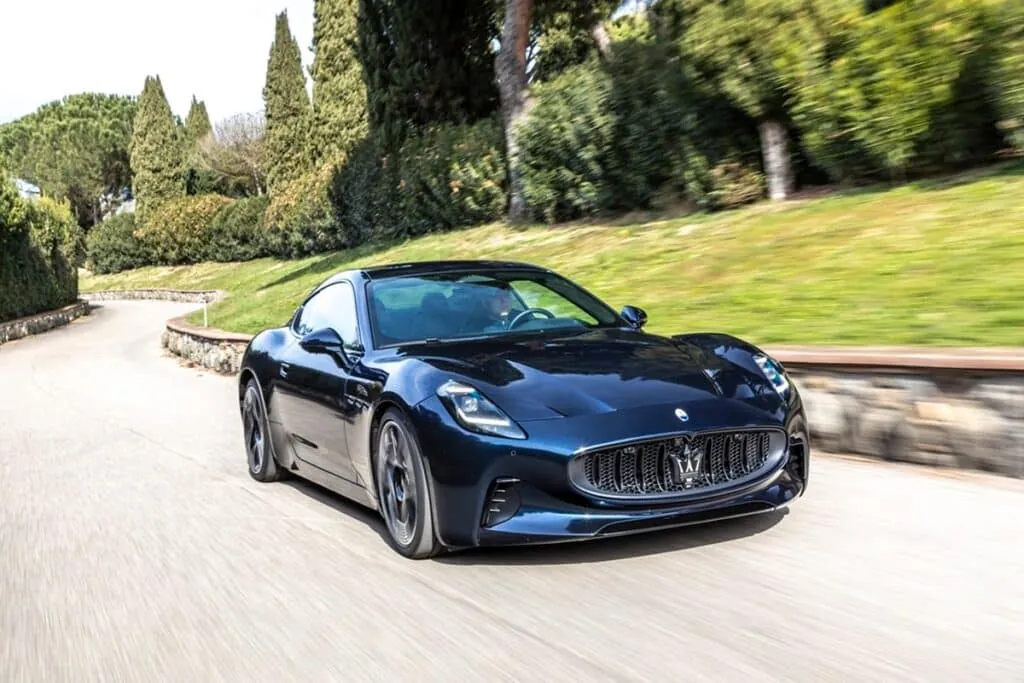 La marque italienne voulait surfer sur la tendance EV, déjà présente dans sa gamme avec les GranTurismo Folgore - © Maserati