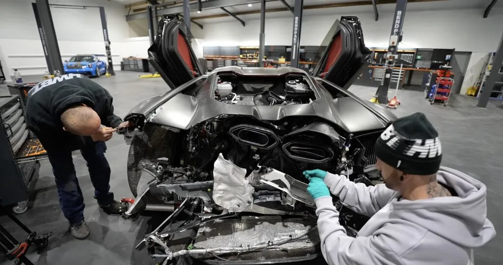 Mauvaise nouvelle : la fibre de carbone est un problème majeur, et la remplacer pourrait coûter une fortune - © Mat Armstrong