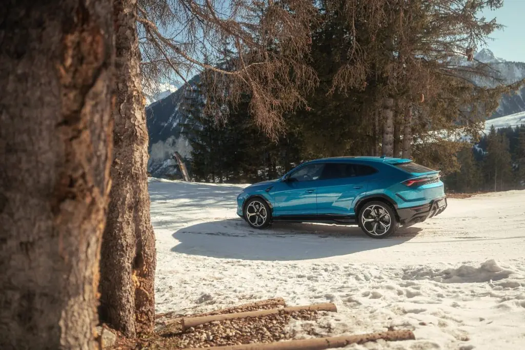 Ce road trip hivernal illustre à la perfection la vision de Lamborghini : associer brutalité mécanique et raffinement extrême - © Lamborghini