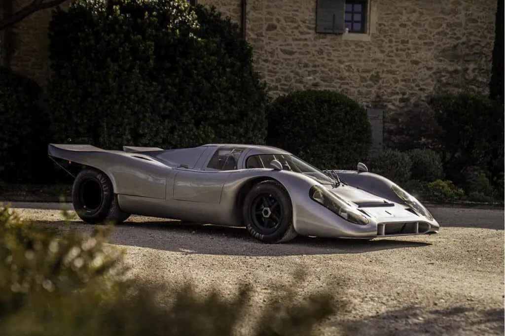 Ce modèle a d’ailleurs été restauré récemment et continue de rouler dans le sud de la France - © Porsche