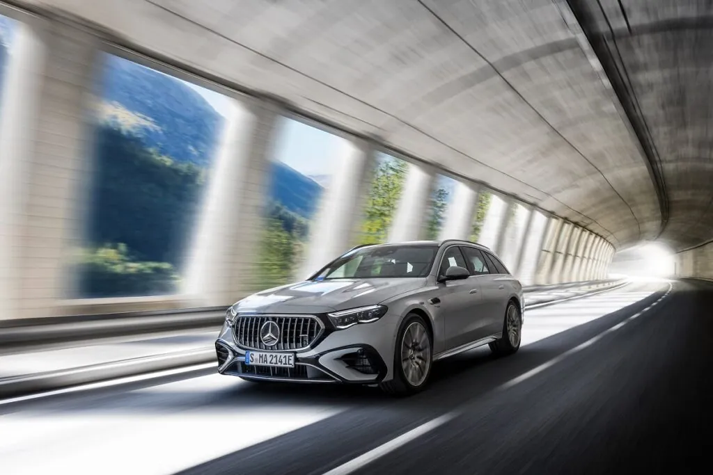 Le Pack Dynamic Plus AMG, disponible en option, permet de renforcer encore la tenue de route - © Mercedes-Benz