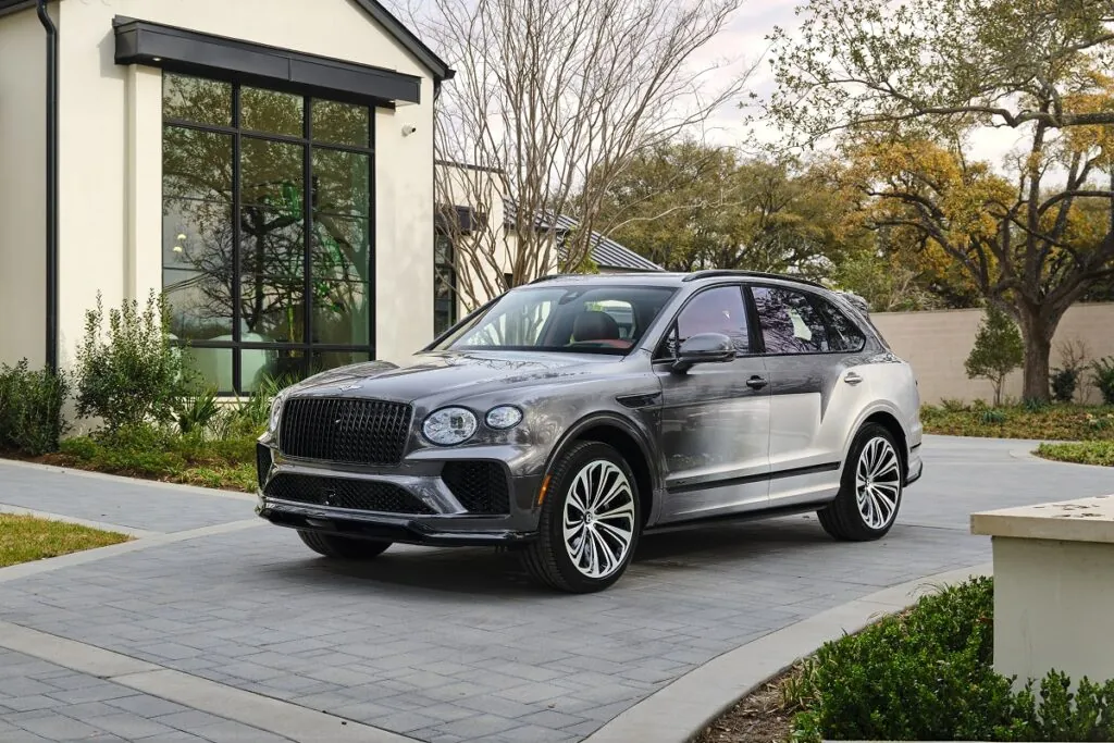 Dégradé d'Anthracite sur Extreme Silver - © Bentley