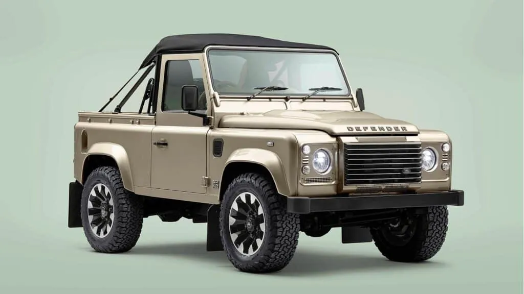 Disponible sur la base du Defender 90, cette version Soft-Top est la première à être produite depuis 2016 - © Land Rover