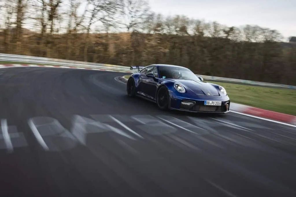 Jörg Bergmeister - 911 GT3 Record 2025 au Nürburgring - © Porsche